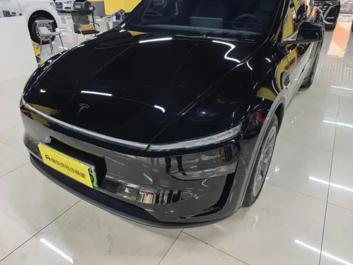 Model Y L 2026 Model Standard Edition – фото 8