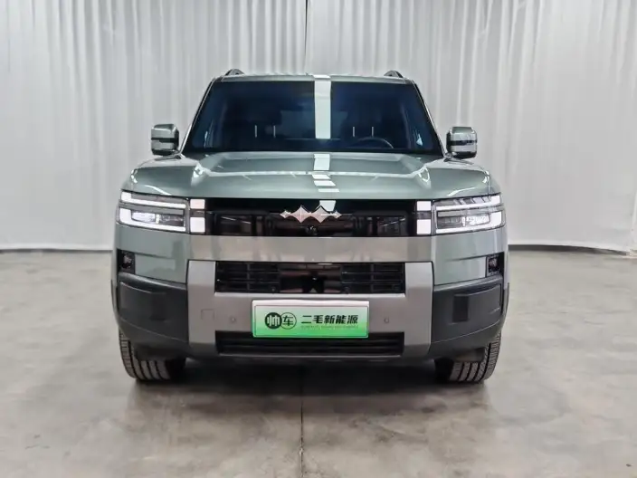 Titan 7 PHEV 2025 Model 200KM 2WD Max Edition