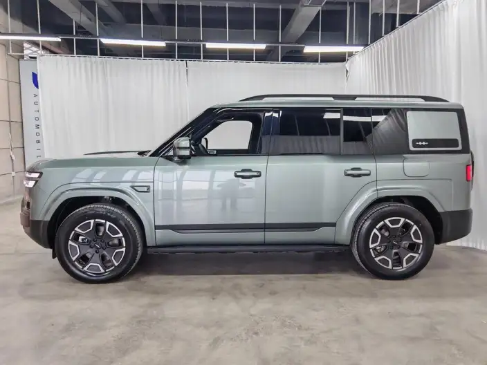 Titan 7 PHEV 2025 Model 200KM 2WD Max Edition