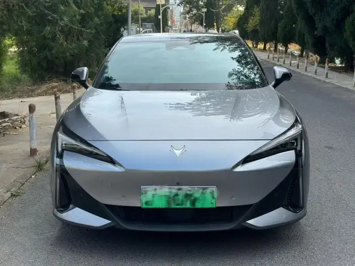 Arcfox α-S 5 2024 Model 708MAX 200kW