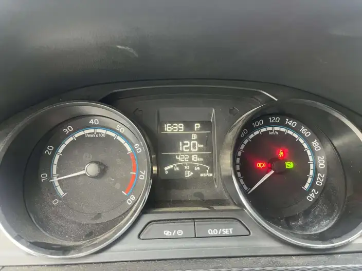 Skoda Kamiq 2023 Model 1.5L Automatic Comfort Edition – фото 8