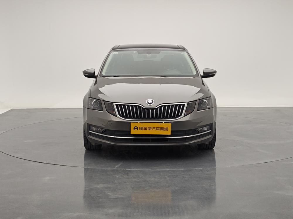 Skoda Octavia 2018 TSI230 DSG Luxury – фото 2