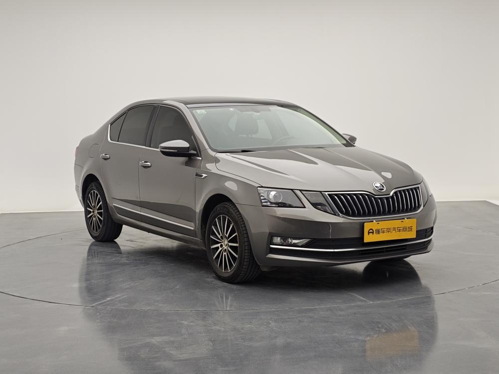 Skoda Octavia 2018 TSI230 DSG Luxury – фото 3