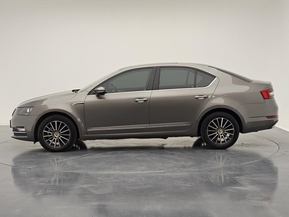 Skoda Octavia 2018 TSI230 DSG Luxury – фото 4