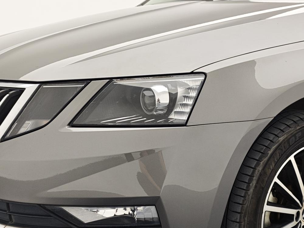 Skoda Octavia 2018 TSI230 DSG Luxury – фото 12