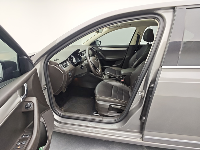 Skoda Octavia 2018 TSI230 DSG Luxury – фото 17
