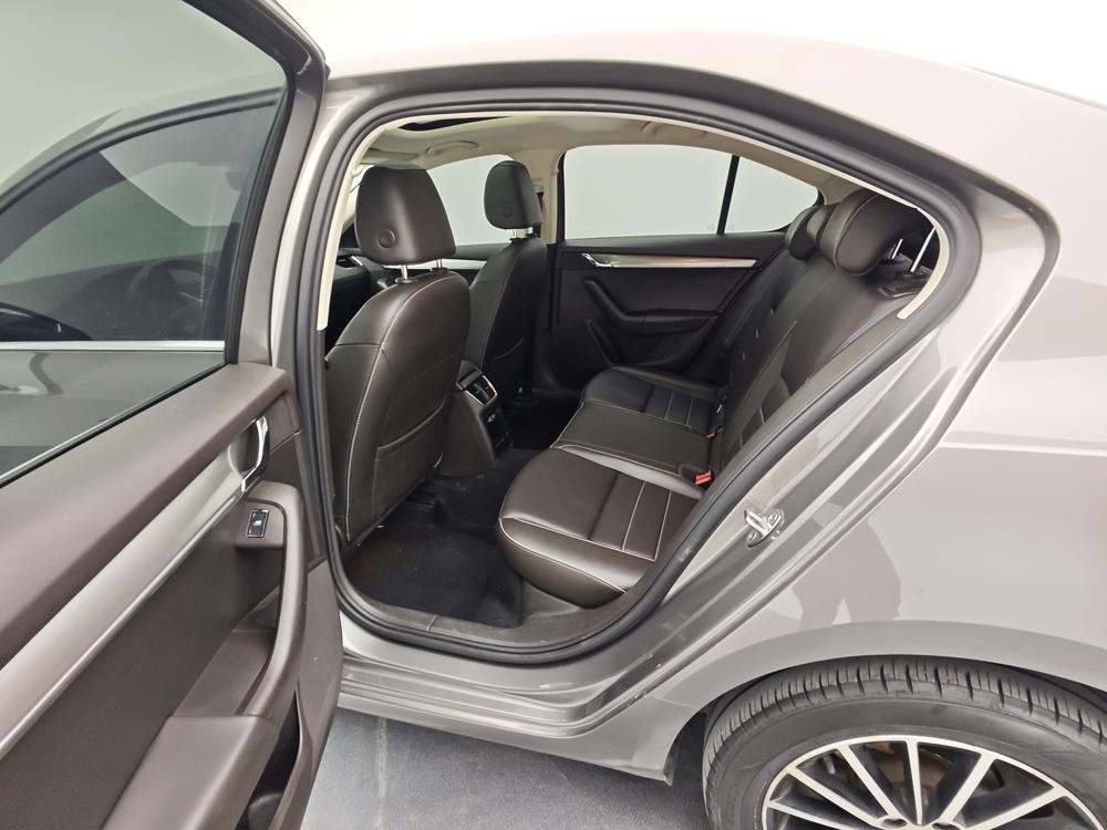 Skoda Octavia 2018 TSI230 DSG Luxury – фото 18