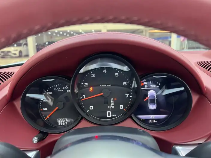 Porsche 718 2022 Model Boxster 2.0T – фото 10
