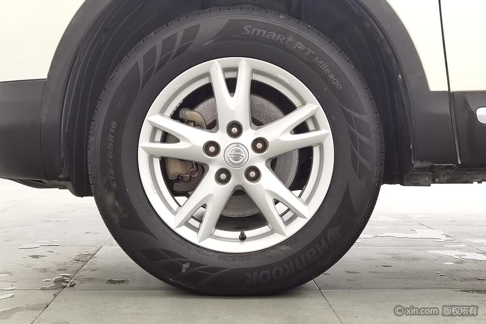 Nissan Qashqai 2012 2.0XL Fire CVT FWD – фото 8
