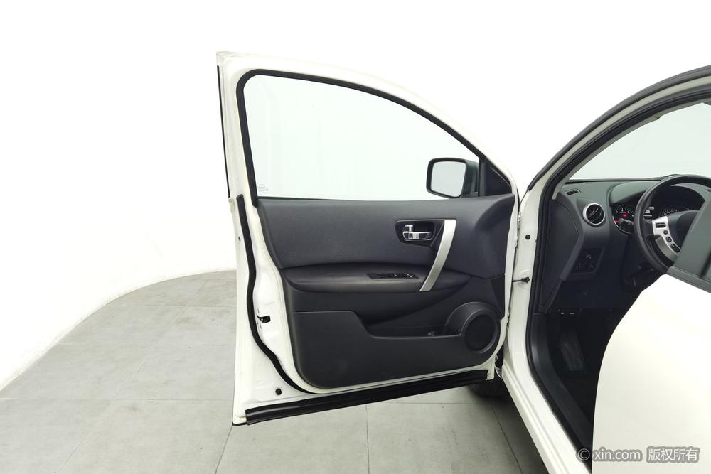 Nissan Qashqai 2012 2.0XL Fire CVT FWD – фото 21