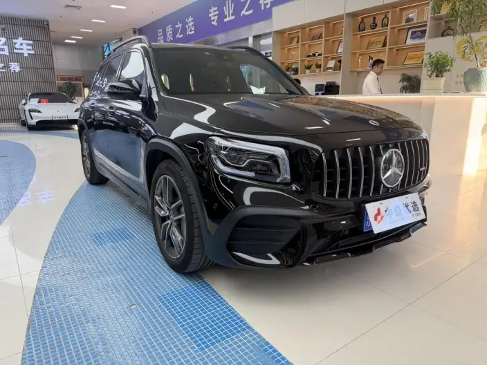 Mercedes-Benz GLB AMG 2022 Model AMG GLB 35 4MATIC – фото 3