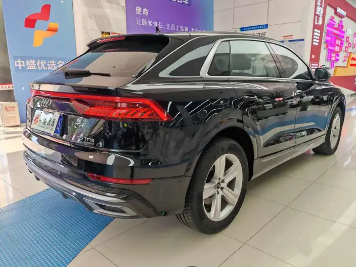 Audi Q8 2022 Model 45 TFSI Luxury Dynamic Model