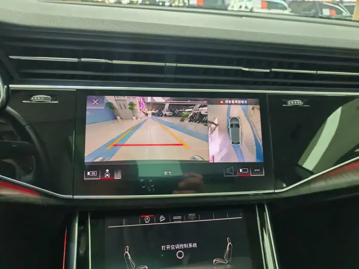 Audi Q8 2022 Model 45 TFSI Luxury Dynamic Model – фото 6