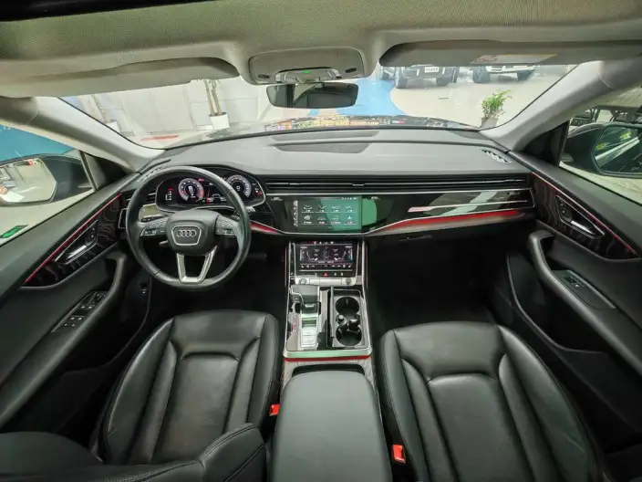 Audi Q8 2022 Model 45 TFSI Luxury Dynamic Model – фото 7