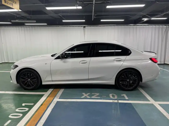 BMW 3 Series 2022 Model 330i M Sports Night Set – фото 4