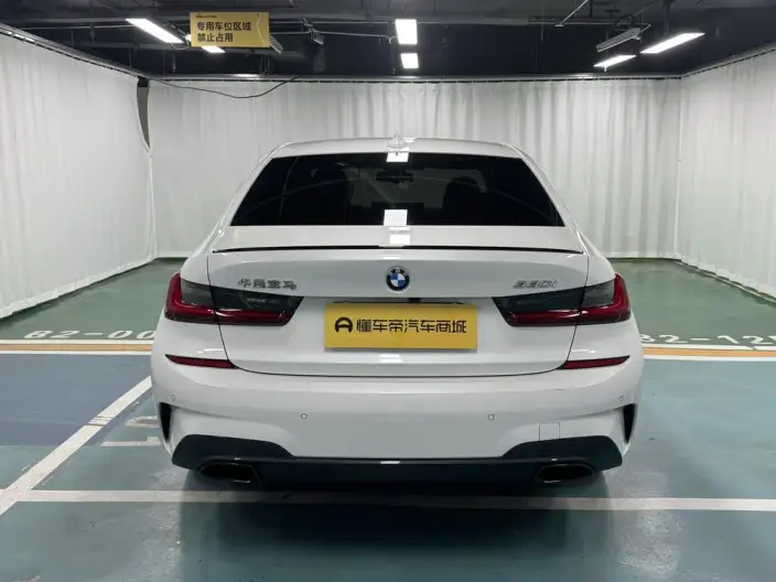 BMW 3 Series 2022 Model 330i M Sports Night Set – фото 6