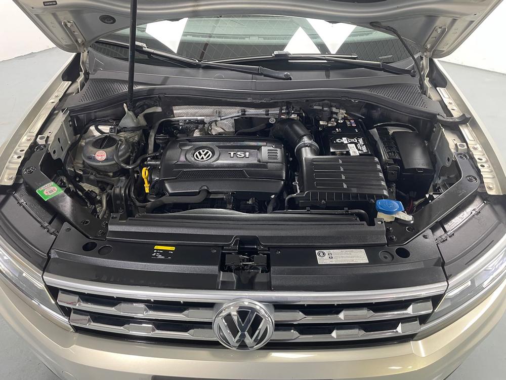 Volkswagen Tiguan L 2017 380TSI Automatic 4WD Luxury – фото 10