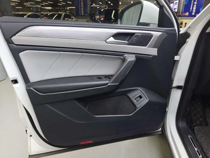 Volkswagen Tayron 2023 Model Facelift 380TSI 4WD R-Line High Power Edition – фото 8