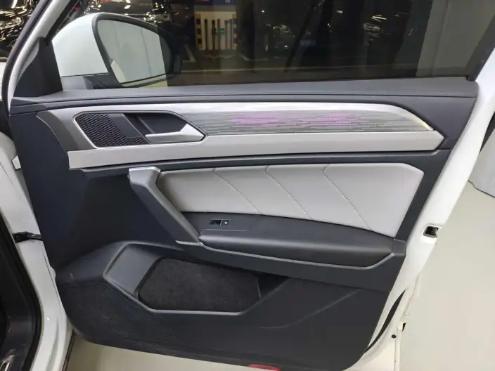 Volkswagen Tayron 2023 Model Facelift 380TSI 4WD R-Line High Power Edition – фото 10