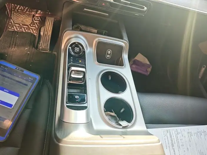GAC Trumpchi E8 PHEV 2024 Model 2.0ATK 150km MAX Edition – фото 9