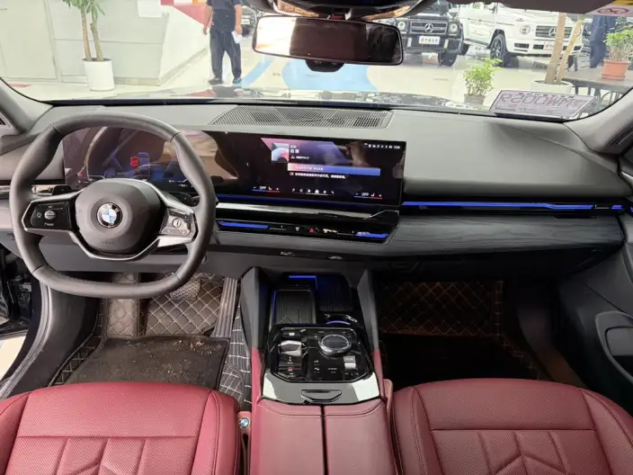 BMW 5 Series 2024 Model 525Li M Sports Set – фото 5