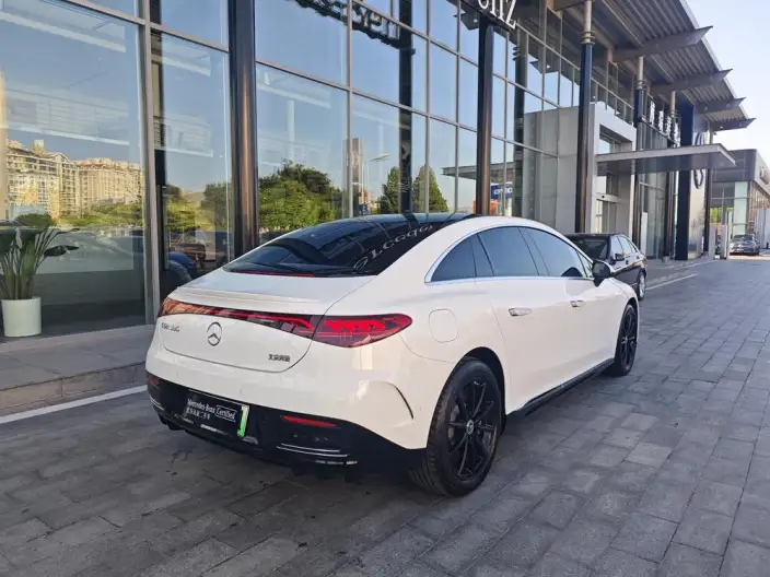 Mercedes-Benz EQE 2022 Model EQE 350 Pioneer Edition – фото 5