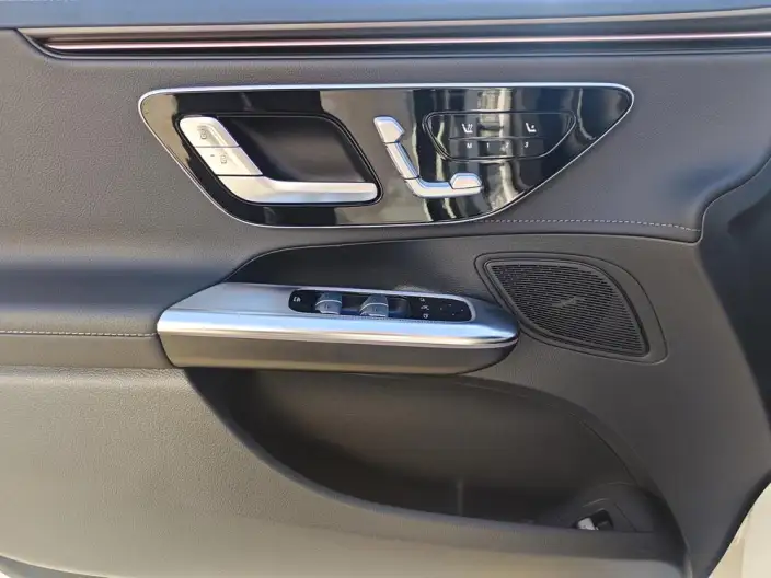 Mercedes-Benz EQE 2022 Model EQE 350 Pioneer Edition – фото 6
