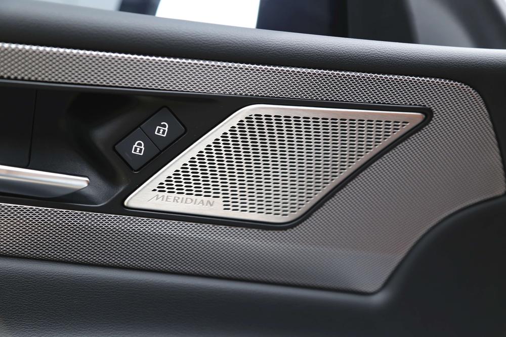 Jaguar XEL 2025 2.0T 250PS R-DYNAMIC 90th Anniversary Collector – фото 12