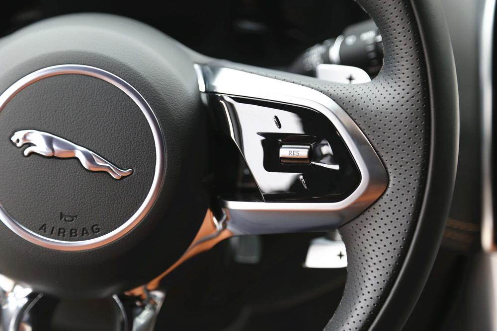 Jaguar XEL 2025 2.0T 250PS R-DYNAMIC 90th Anniversary Collector – фото 13