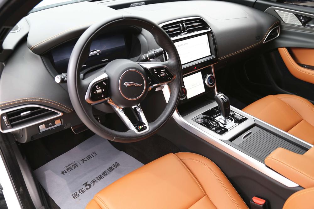 Jaguar XEL 2025 2.0T 250PS R-DYNAMIC 90th Anniversary Collector – фото 20