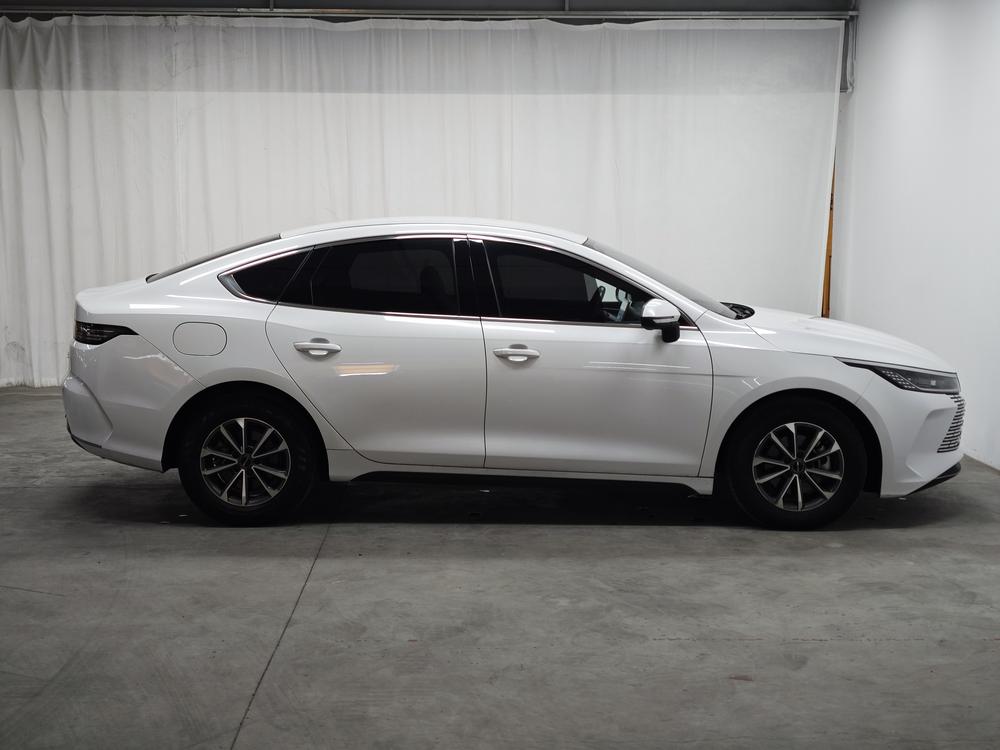 BYD Song PLUS DM 2025 Smart Drive DM-i 160KM Flagship – фото 8