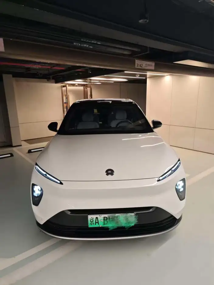 NIO ES8 2023 Model 75kWh – фото 2