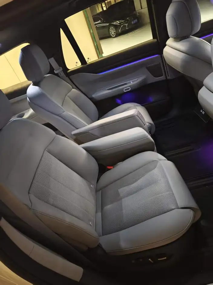 NIO ES8 2023 Model 75kWh – фото 7