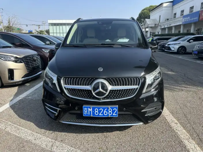Mercedes-Benz V-Class 2021 Model V 260 L Long wheelbase Deluxe Edition – фото 2