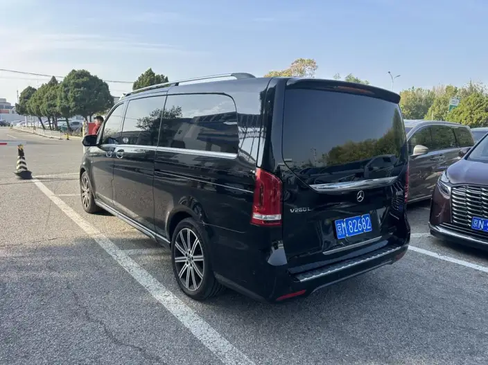 Mercedes-Benz V-Class 2021 Model V 260 L Long wheelbase Deluxe Edition – фото 5