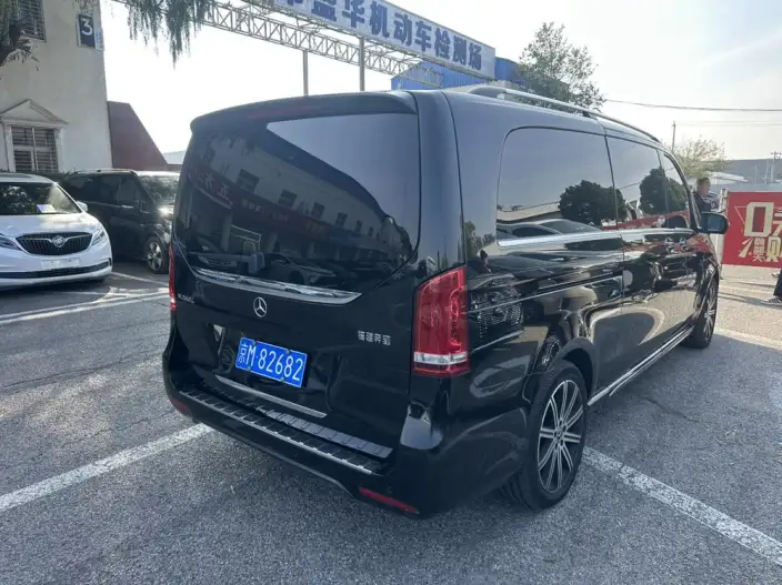 Mercedes-Benz V-Class 2021 Model V 260 L Long wheelbase Deluxe Edition – фото 7