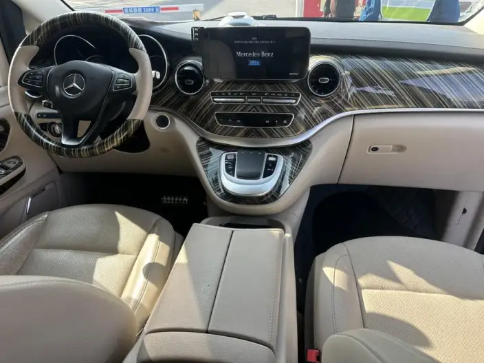 Mercedes-Benz V-Class 2021 Model V 260 L Long wheelbase Deluxe Edition – фото 8