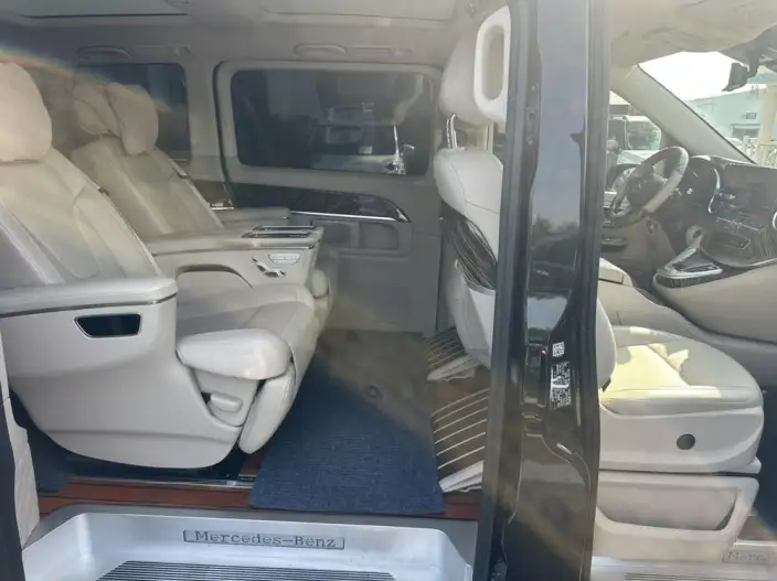 Mercedes-Benz V-Class 2021 Model V 260 L Long wheelbase Deluxe Edition – фото 10