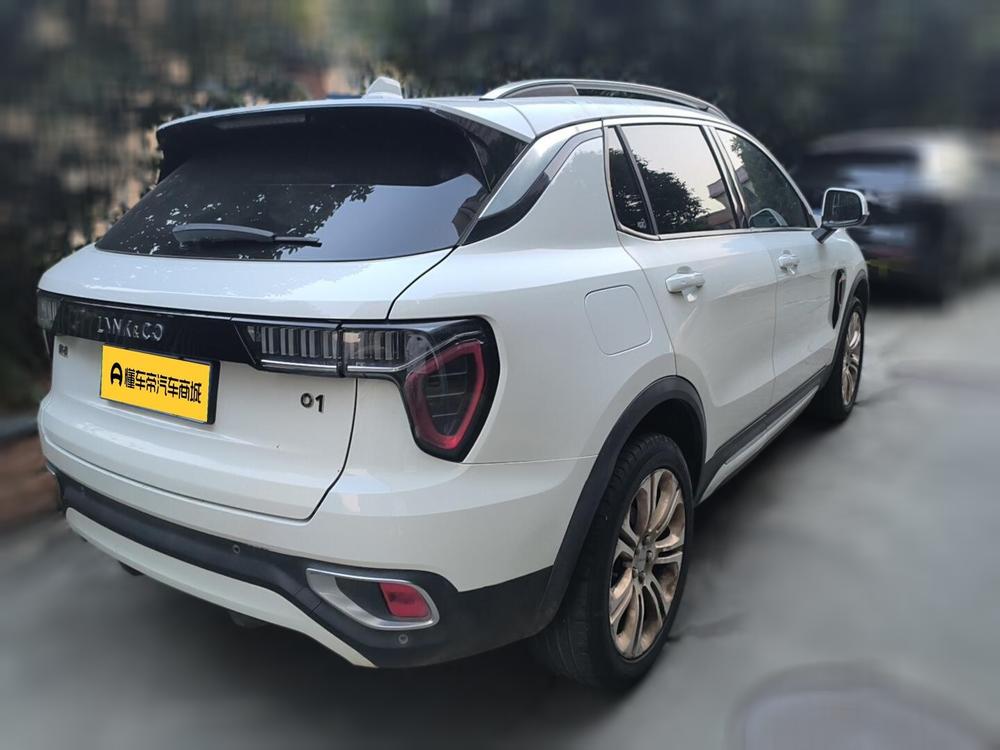 Lynk & Co 01 2017 2.0T 2WD Type Pro