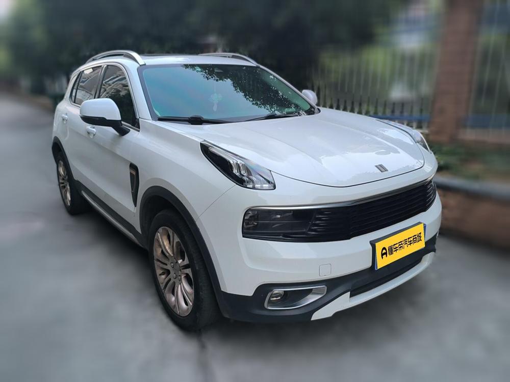 Lynk & Co 01 2017 2.0T 2WD Type Pro