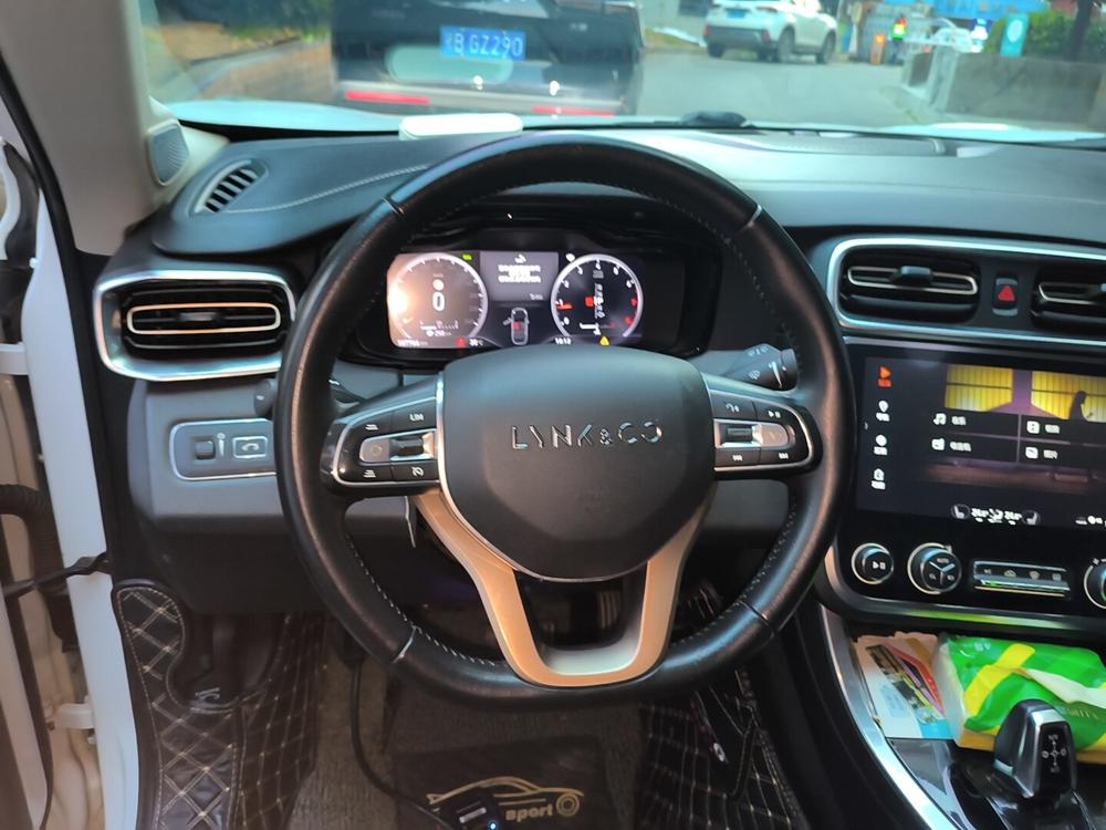 Lynk & Co 01 2017 2.0T 2WD Type Pro – фото 7