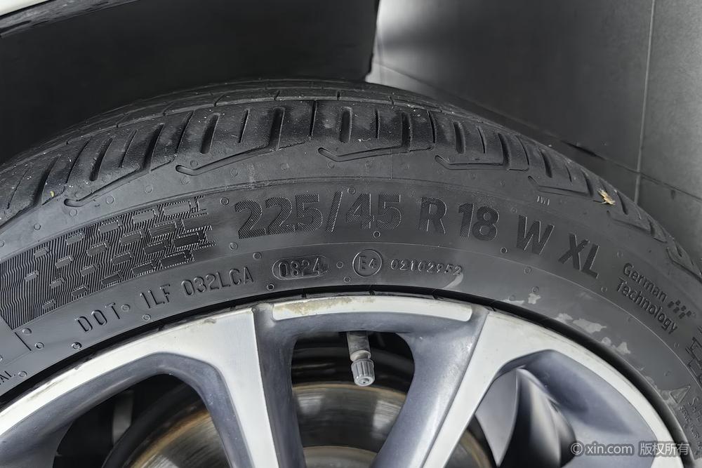 Lynk & Co 03 2019 1.5TD DCT Jin Edition – фото 9