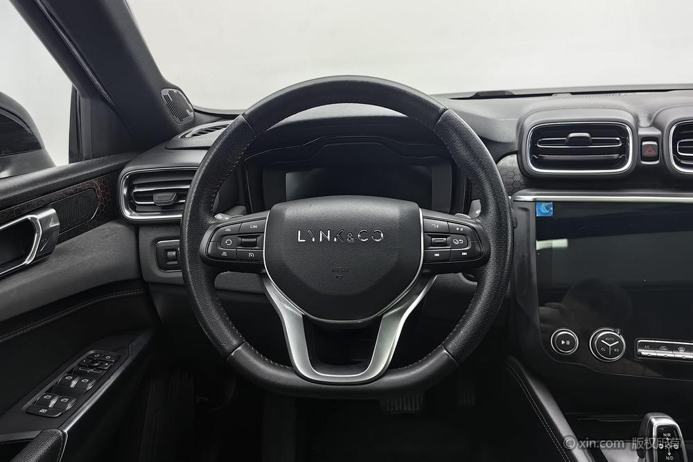 Lynk & Co 03 2019 1.5TD DCT Jin Edition – фото 13