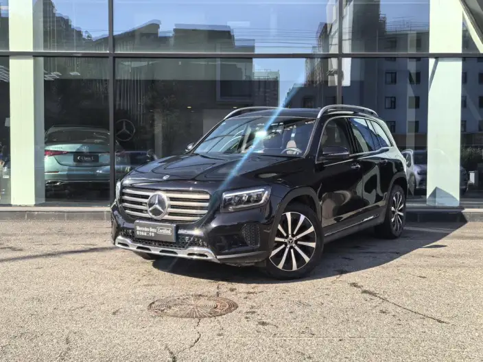 Mercedes-Benz GLB 2025 Model GLB 220 Fashion Model – фото 1