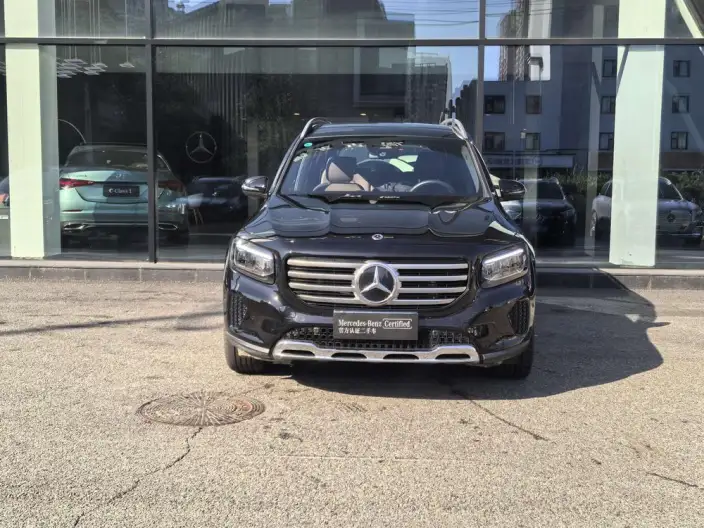 Mercedes-Benz GLB 2025 Model GLB 220 Fashion Model – фото 2