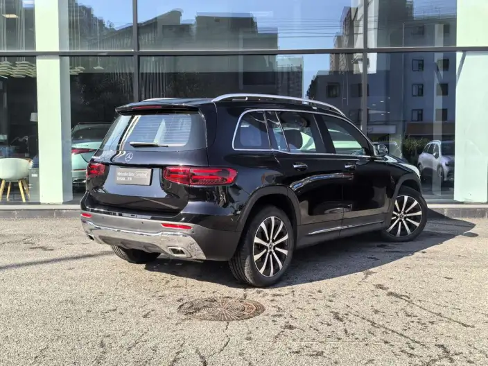 Mercedes-Benz GLB 2025 Model GLB 220 Fashion Model – фото 5