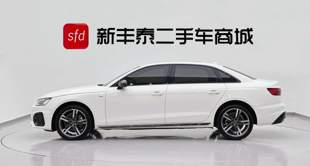 Audi A4L 2022 40 TFSI Luxury Dynamic – фото 3