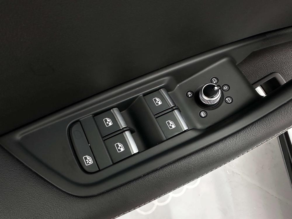 Audi A4L 2022 40 TFSI Luxury Dynamic – фото 31