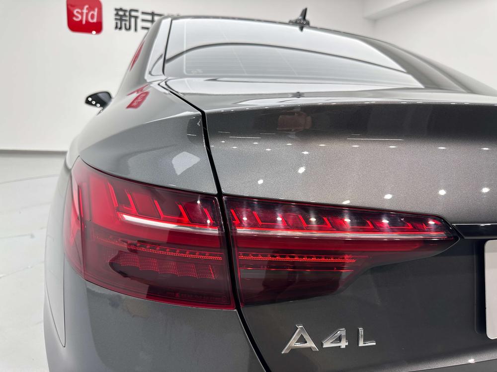 Audi A4L 2022 40 TFSI Luxury Dynamic – фото 10