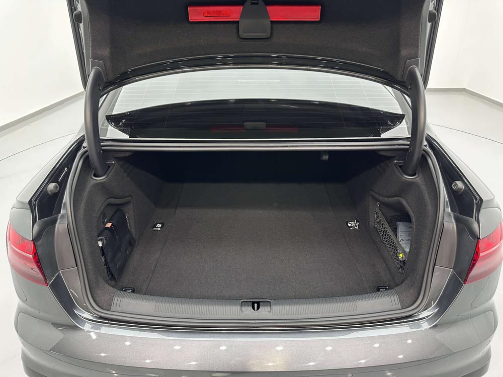 Audi A4L 2022 40 TFSI Luxury Dynamic – фото 32